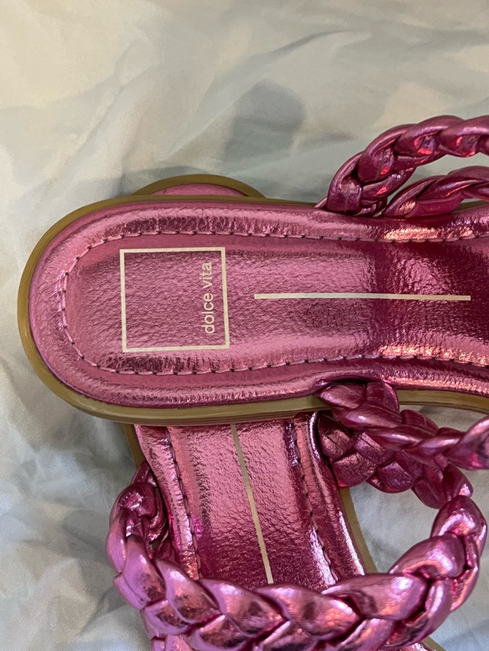 Dolce Vita Shiny Braided Pink Slide Sandals size 9 - Picture 5 of 5